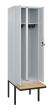 C+P Schwarz-Weiß-Spind Classic PLUS, Bank, 2 Abteile, 2120x600x815mm, 7035/7035 Produktbild