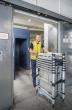 ZARGES Teletower kompakt. Teleskopgerüst Arbeitshöhe 4 m Plattform 1,4 x 0,6 m Produktbild img5 S