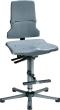 Bimos Arbeitsstuhl 9821-1000 Sintec 3 grau Sitzhöhe 580-850 mm mit Gleiter/Aufstiegshilfe Produktbild