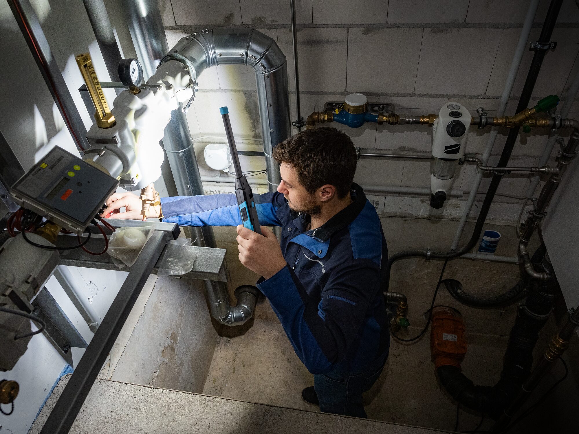 HAZET LED Slim-Light 1979N-92 ∙ L x B x H: 367 mm x 62 mm x 47 mm Produktbild img2 L