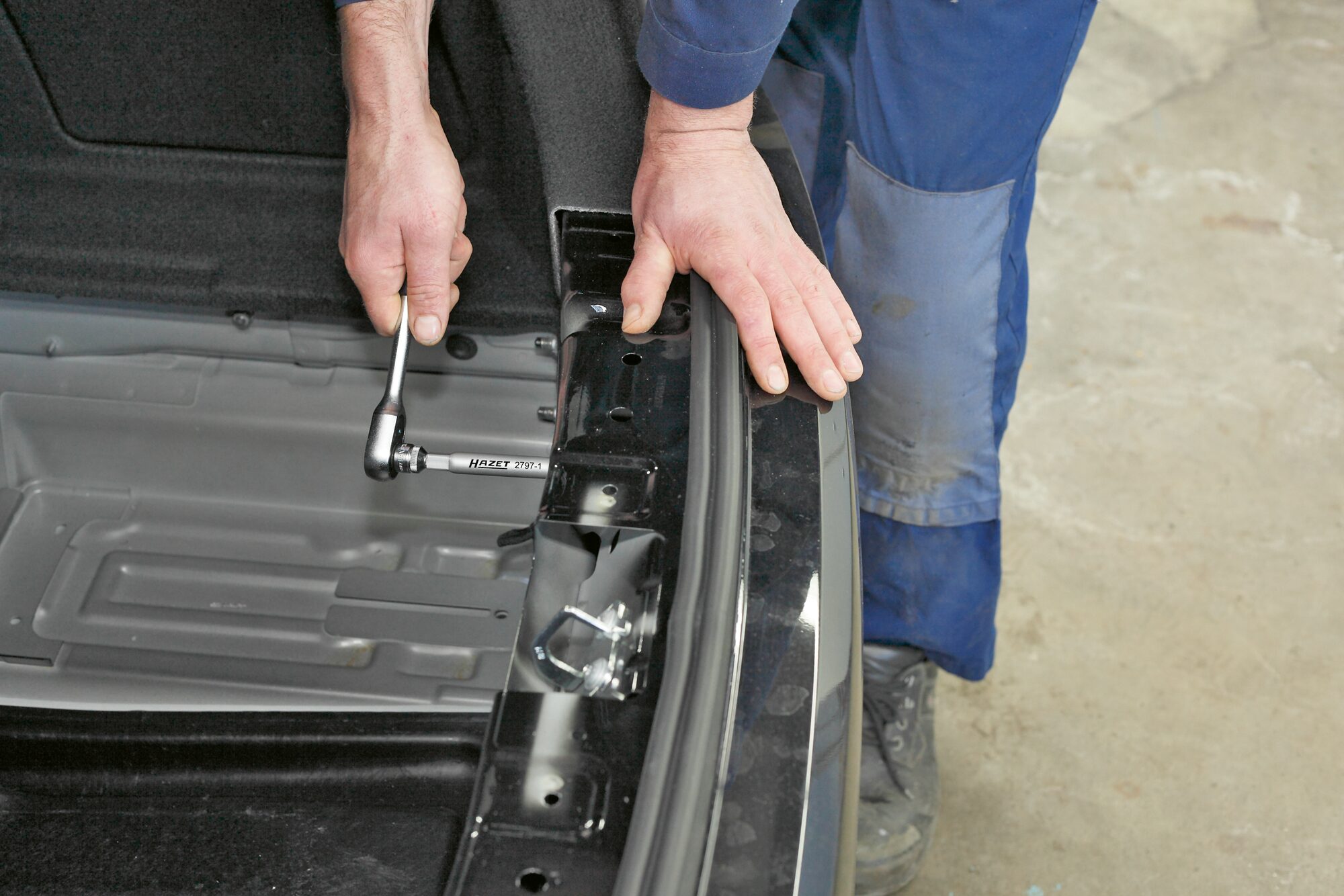 HAZET Stoßfänger Rohr-Steckschlüssel 2797-1 ∙ 1/4 Zoll (6,3 mm) Vierkant hohl ∙ Außen Sechskant Profil ∙ SW 10 mm Produktbild img2 L