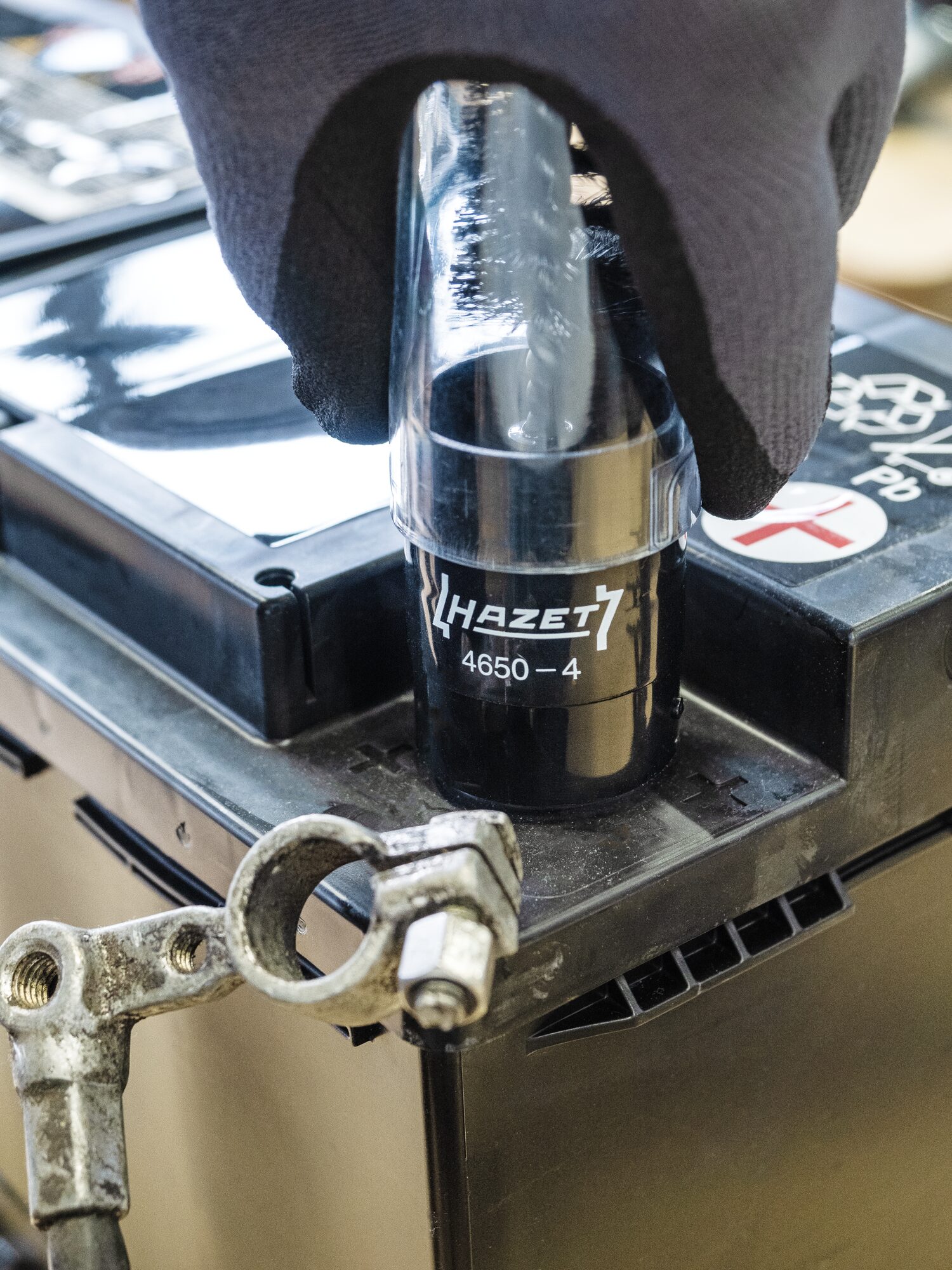 HAZET Pol- und Batterieklemmen-Reinigungsbürste 4650-4 ∙ Länge: 120 mm Produktbild img4 L