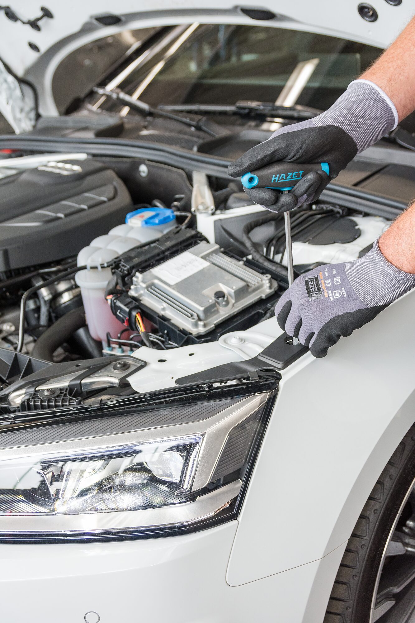 HAZET Scheinwerfer-Einstell-Werkzeug ∙ Sechskant-Schraubendreher ∙ extralang 828LG-6 ∙ Innen Sechskant Profil ∙ SW 6 mm Produktbild img2 L