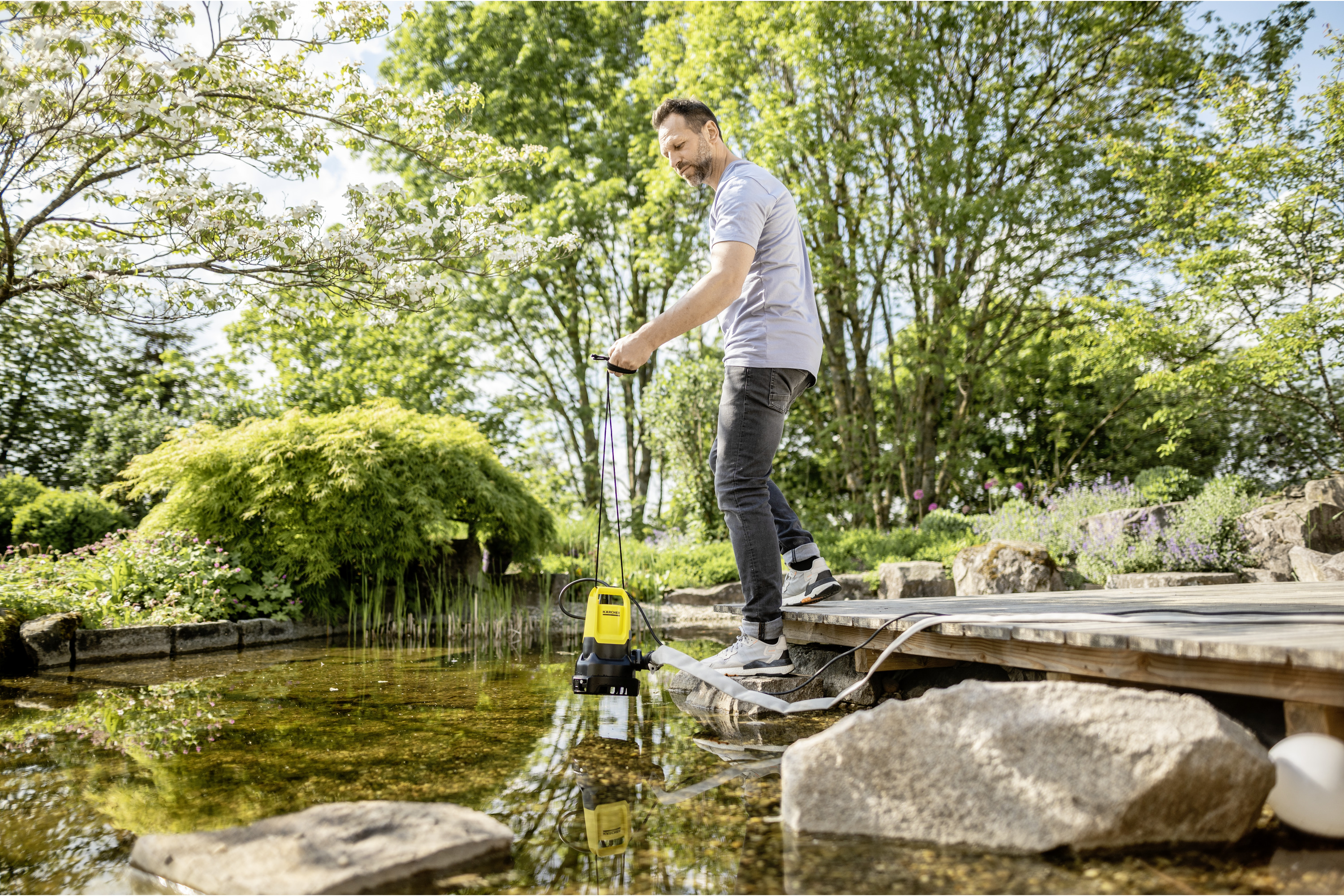 Kärcher Flachsaugende Schmutzwasser-Tauchpumpe SP 16.000 Dual Produktbild img2 L