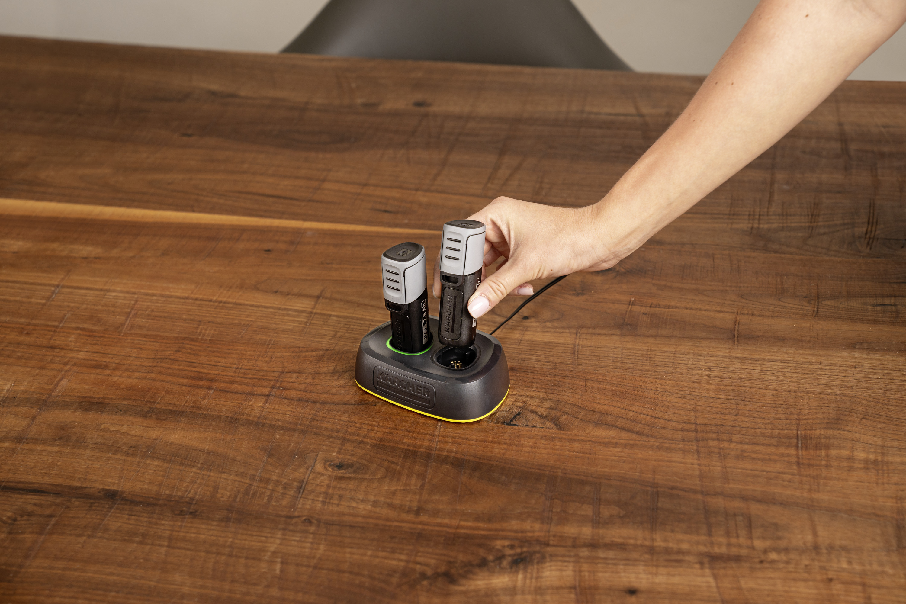 Kärcher Schnellladegerät Duo Battery Power 4 V Produktbild img3 L