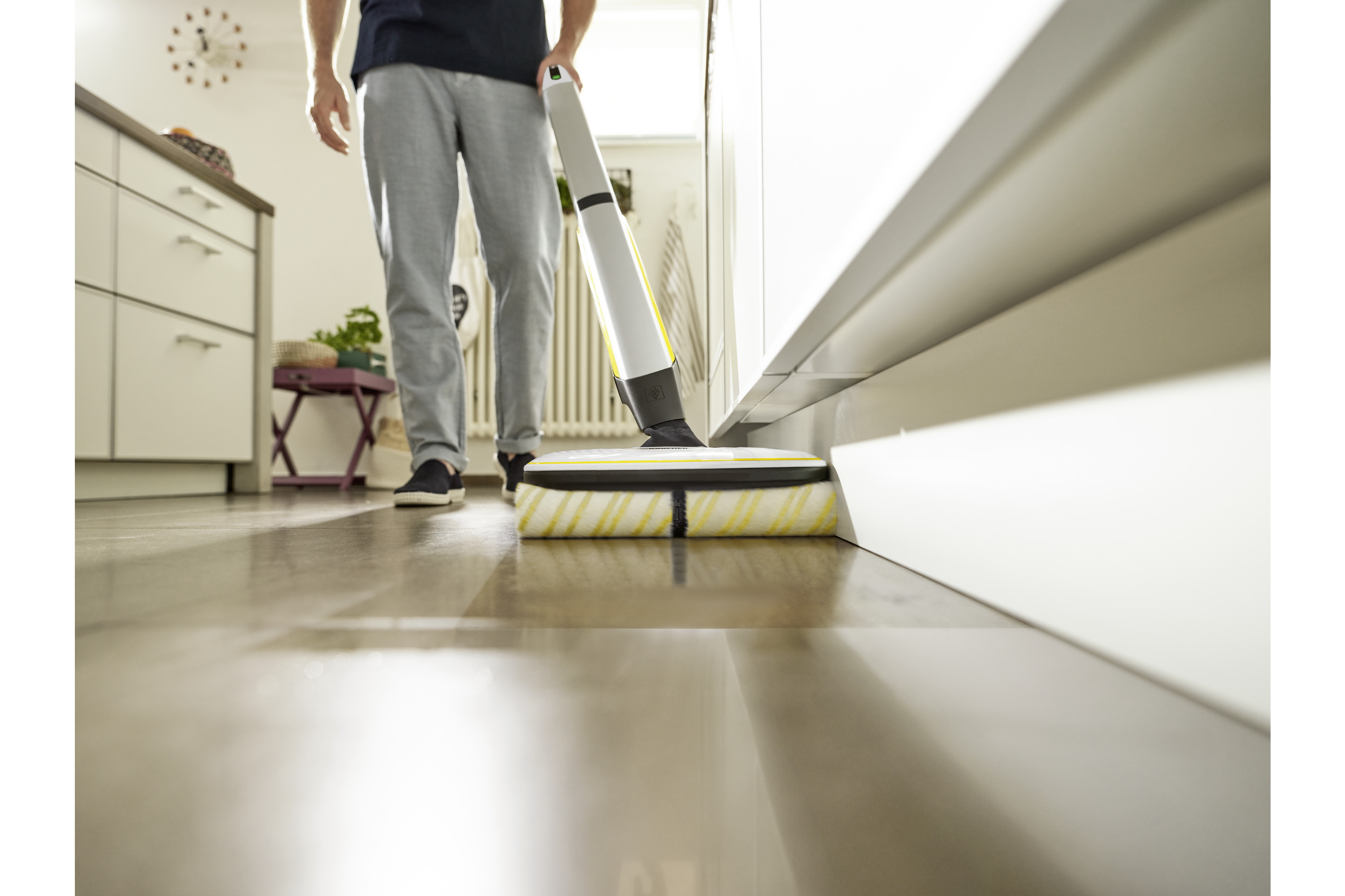 Kärcher Hartbodenreiniger FC 7 Cordless Produktbild img2 L