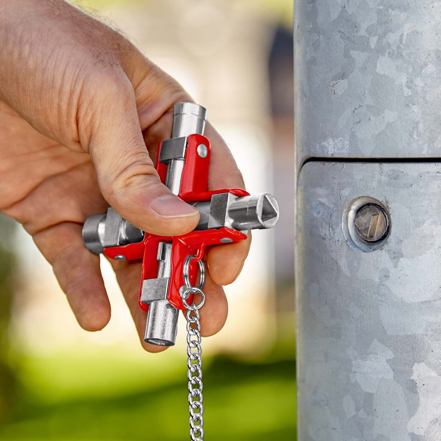 KNIPEX 00 11 06 Universal-Schlüssel Der Standard Schaltschrankschlüssel 95 mm Produktbild img4 L