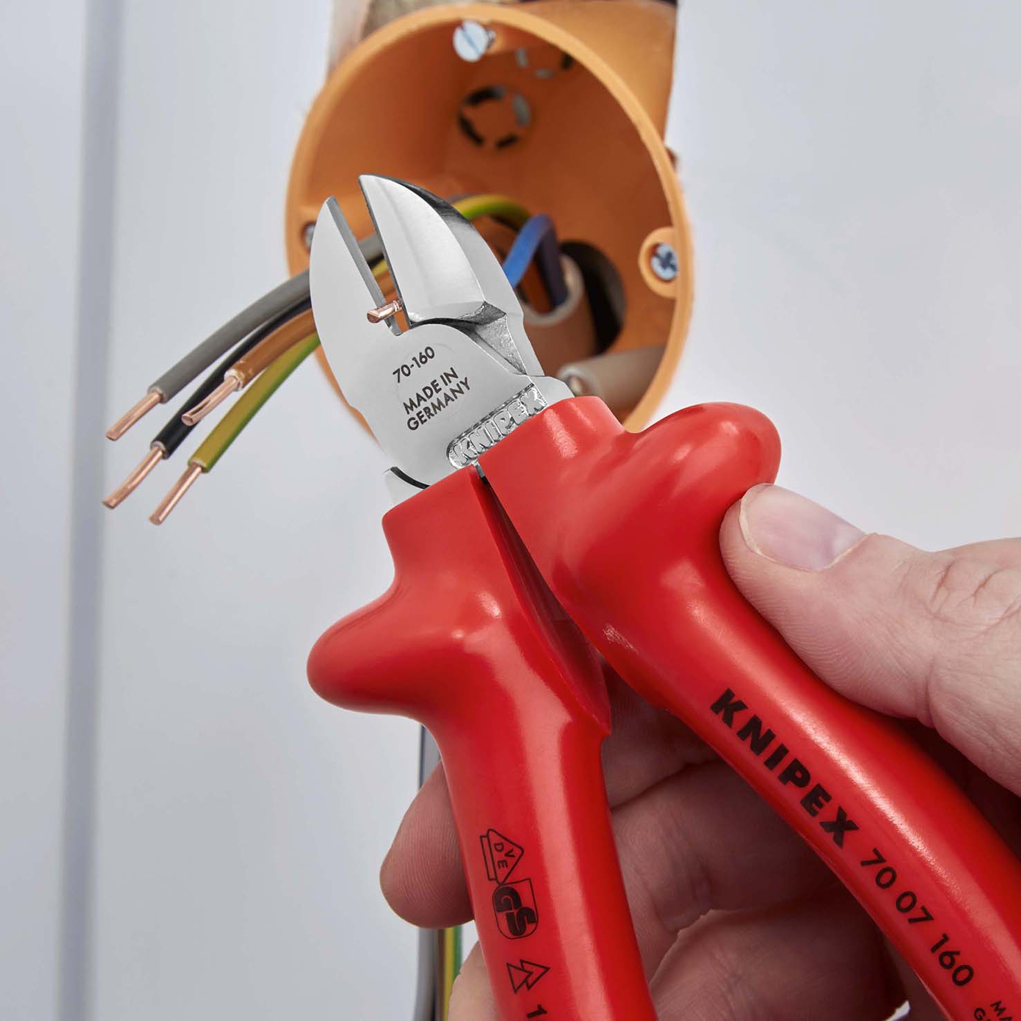 KNIPEX 70 07 160 Seitenschneider 160 mm verchromt tauchisoliert, VDE-geprüft Produktbild img3 L