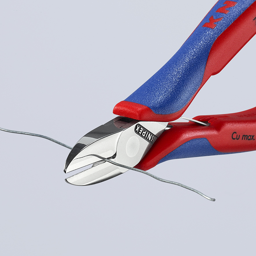 KNIPEX 77 02 130 Elektronik-Seitenschneider mit durchgestecktem Gelenk 130 mm mit Mehrkomponenten-Hüllen spiegelpoliert Produktbild img3 L