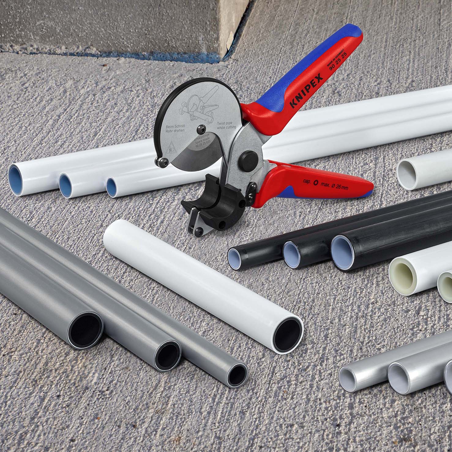 KNIPEX 90 25 20 Rohrschneider für Verbund- und Schutzrohre 210 mm verchromt mit Mehrkomponenten-Hüllen Produktbild img18 L
