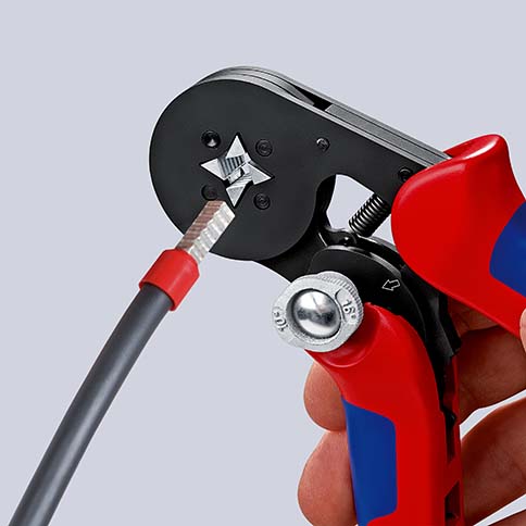 KNIPEX 97 53 04 Selbsteinstellende Crimpzange für Aderendhülsen mit Seiteneinführung 180 mm brüniert mit Mehrkomponenten-Hüllen Produktbild img3 L