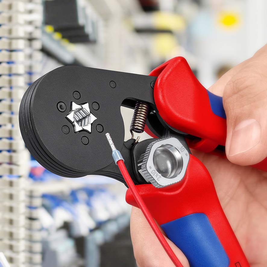 KNIPEX 97 53 14 SB Selbsteinstellende Crimpzange für Aderendhülsen mit Seiteneinführung 180 mm brüniert mit Mehrkomponenten-Hüllen Produktbild img11 L