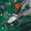 KNIPEX 77 02 130 ESD Elektronik-Seitenschneider ESD mit durchgestecktem Gelenk 130 mm mit Mehrkomponenten-Hüllen spiegelpoliert Produktbild img3 S