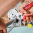 KNIPEX 90 25 20 Rohrschneider für Verbund- und Schutzrohre 210 mm verchromt mit Mehrkomponenten-Hüllen Produktbild img10 S