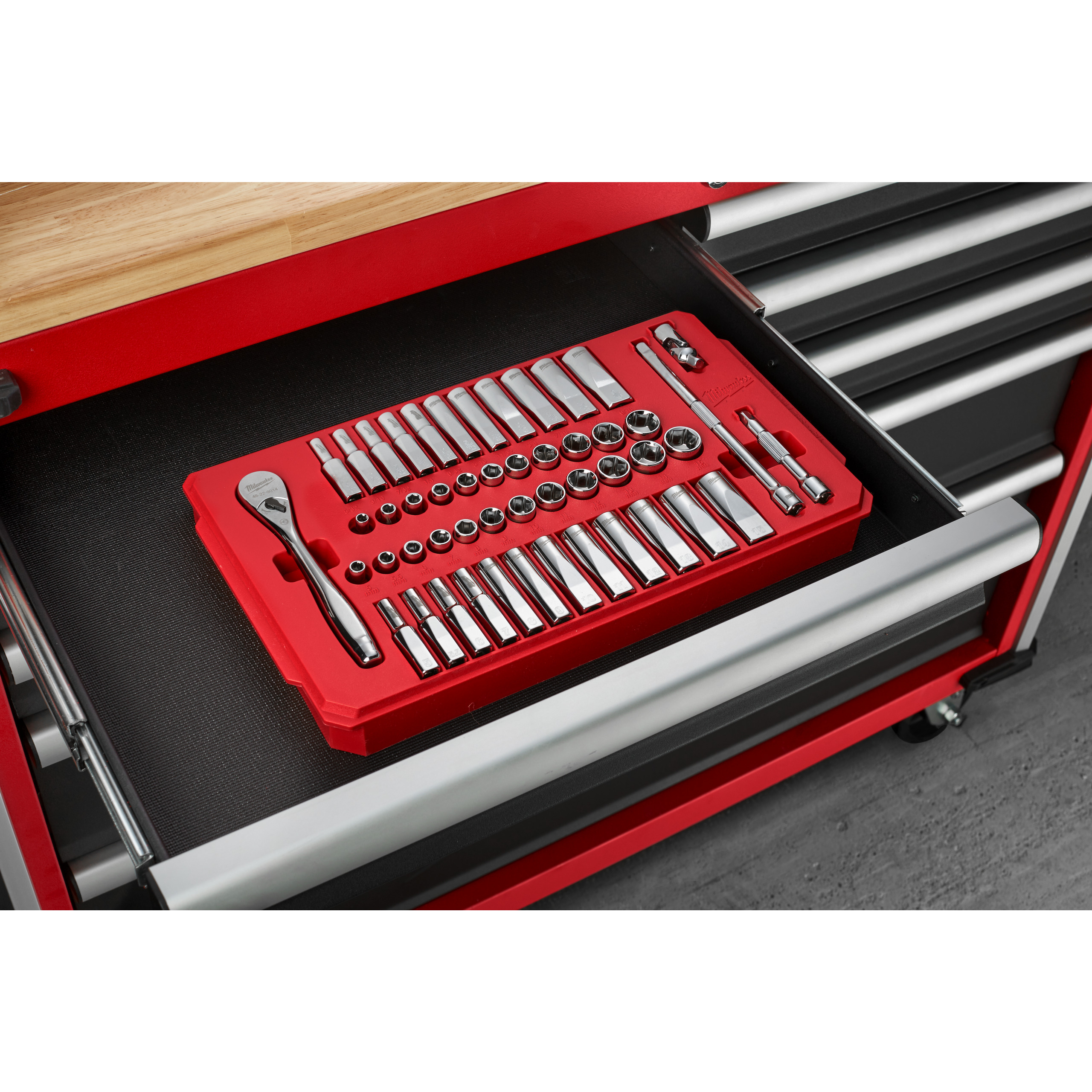 Ratschen- und Steckschlüsseleinsatz Set 1/4" imperial & metrisch, 50-teilig Milwaukee Produktbild img3 L