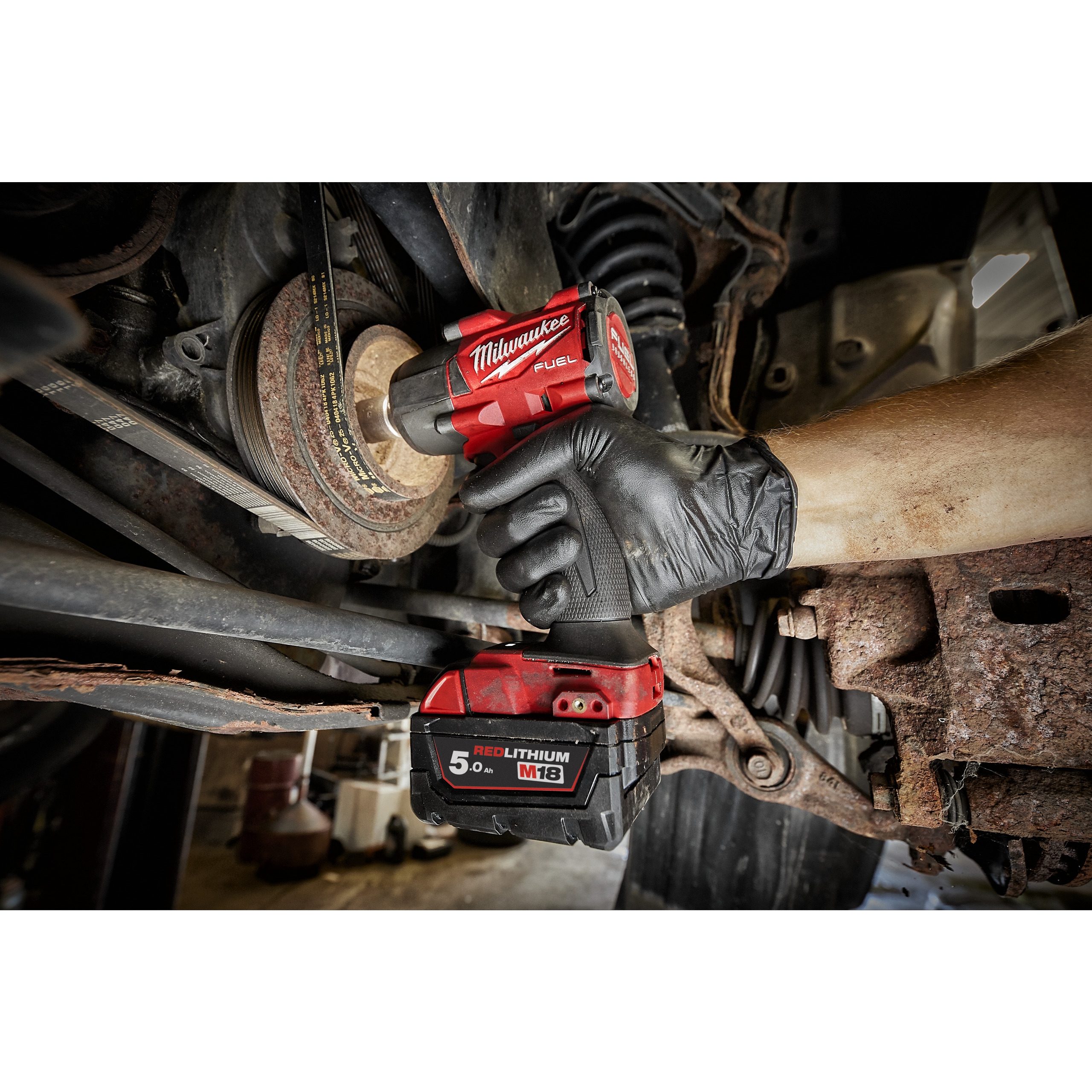 M18FMTIW2F12-0, M18 FUEL™ 1/2˝-Akku-Schlagschrauber Vierkant mit Sprengring Milwaukee Produktbild img2 L
