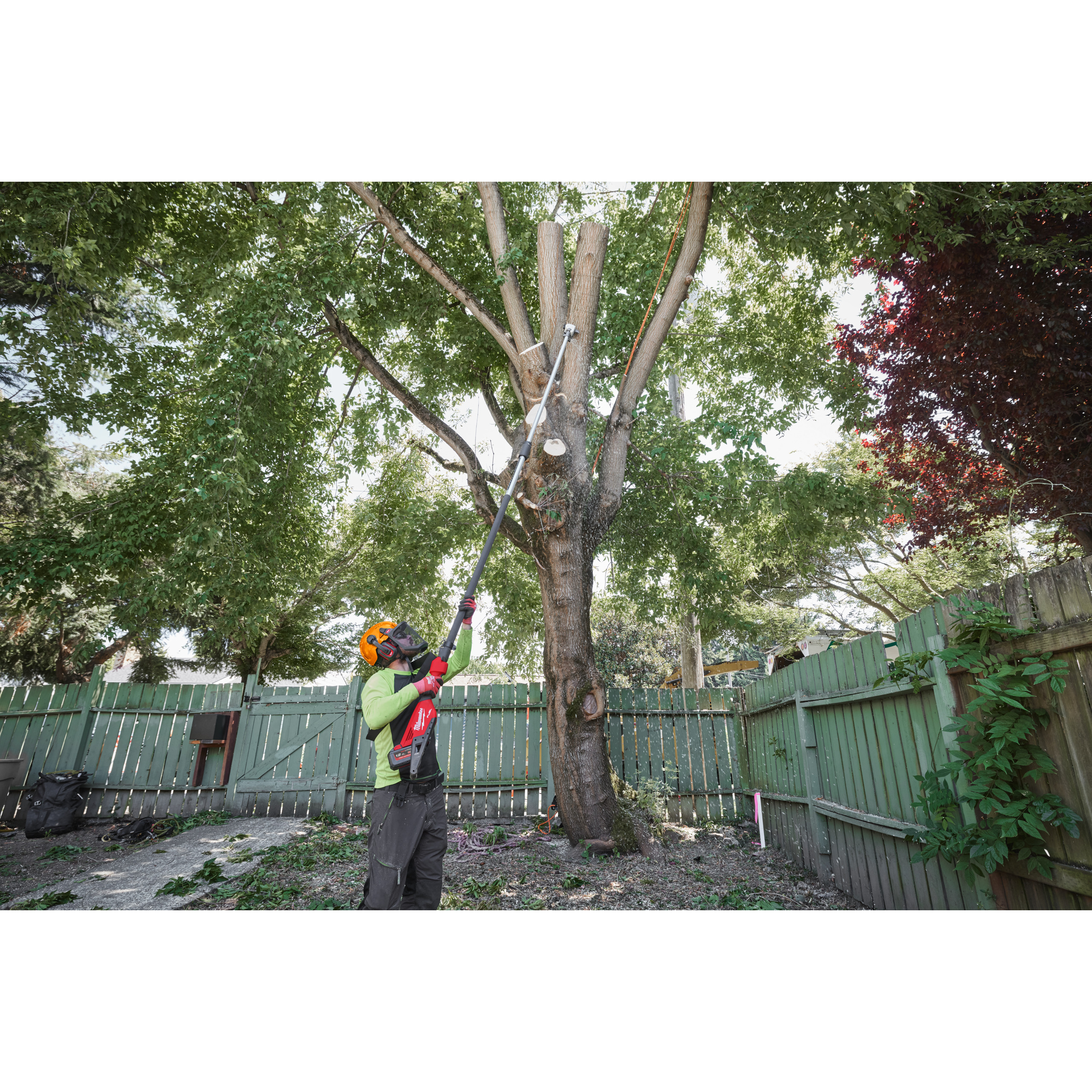 M18 FUEL™ Akku-Teleskop-Astsäge M18FTPS30-0 Produktbild img2 L