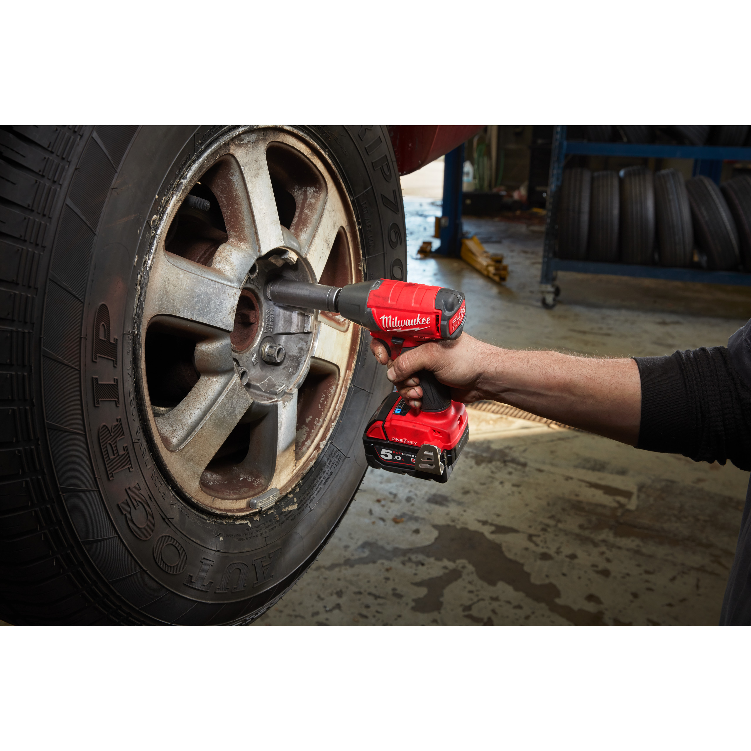M18ONEIWF12-502X, M18™ ONE KEY™ 1/2"-Akku-Schlagschrauber Vierkant mit Sprengring Milwaukee Produktbild img4 L
