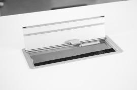Kabeldurchlass für Tische