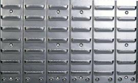 Metallschlitzwand für Sichtbox