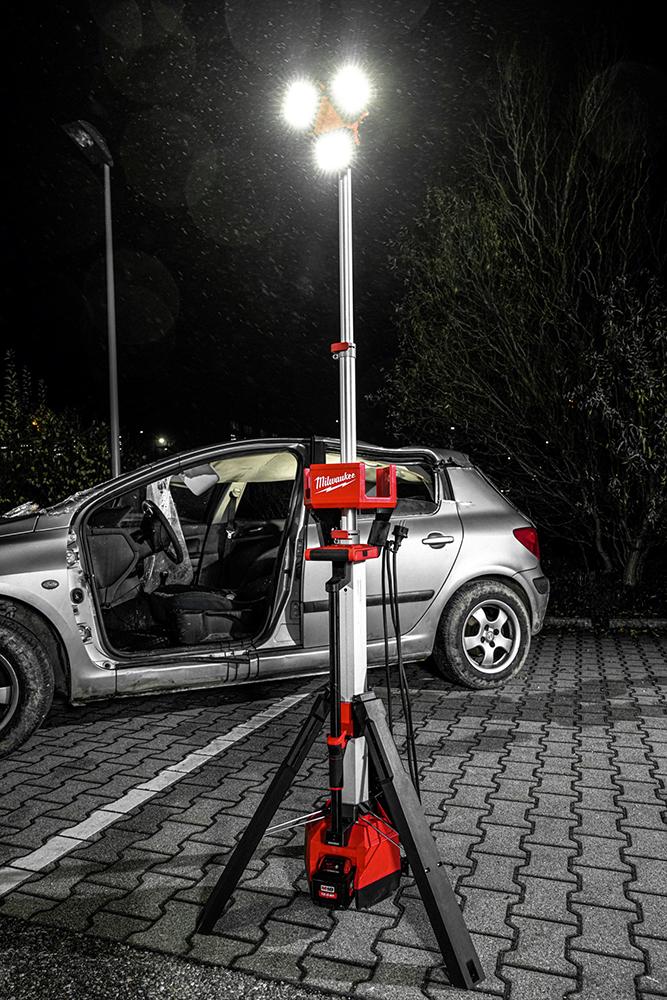 Akku-Baustrahler solo M18 HOSALC-0 Milwaukee ohne Akku ohne Ladegerät Karton Produktbild img4 L