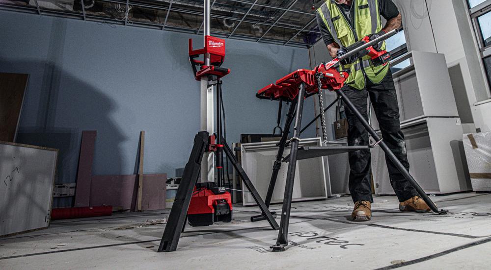 Akku-Baustrahler solo M18 HOSALC-0 Milwaukee ohne Akku ohne Ladegerät Karton Produktbild img5 L