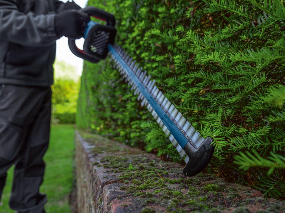 Akku-Heckenschere solo GHE 18V-60 II Bosch ohne Akku Ladegerät Karton Produktbild img5 L