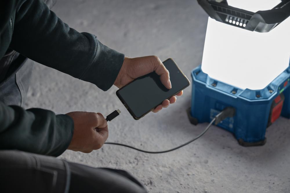 Akku-Lampe GLA 18VH-7500 ohne Akku Ladegerät L-Boxx Produktbild img3 L