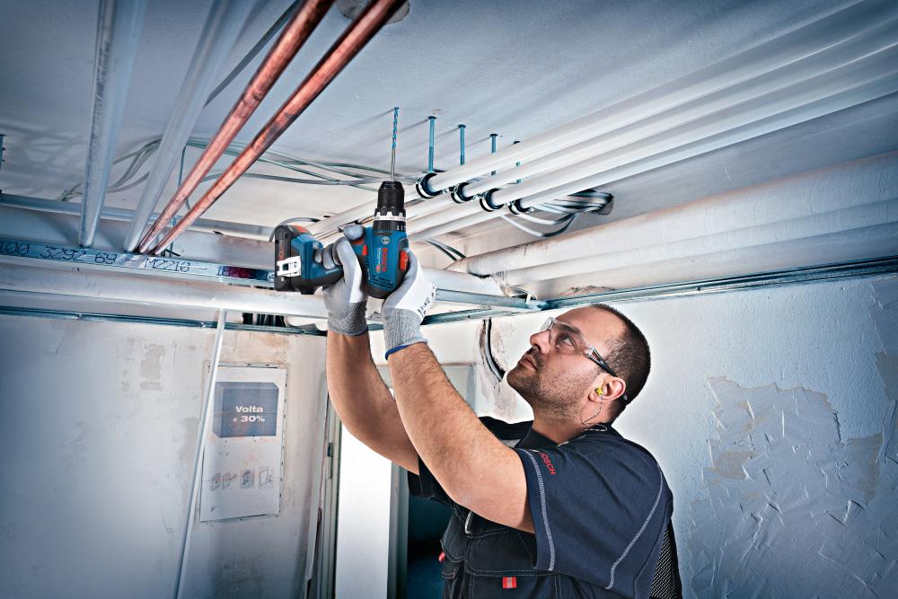 Akku-Bohrschrauber solo GSB 18V-65 Bosch ohne Akku Ladegerät Karton Produktbild img3 L