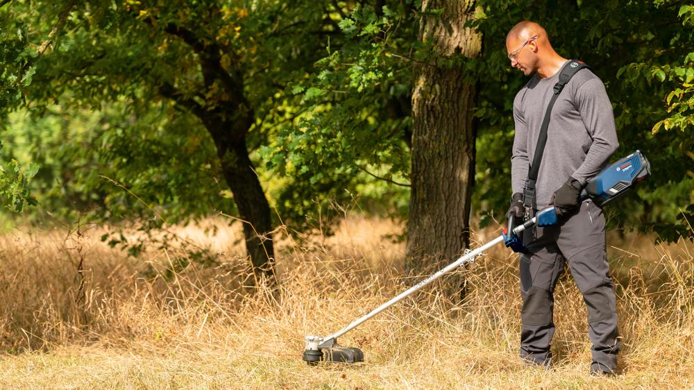 Akku-Rasentrimmer solo GRT 18V-40 Bosch ohne Akku Ladegerät Karton Produktbild img4 L