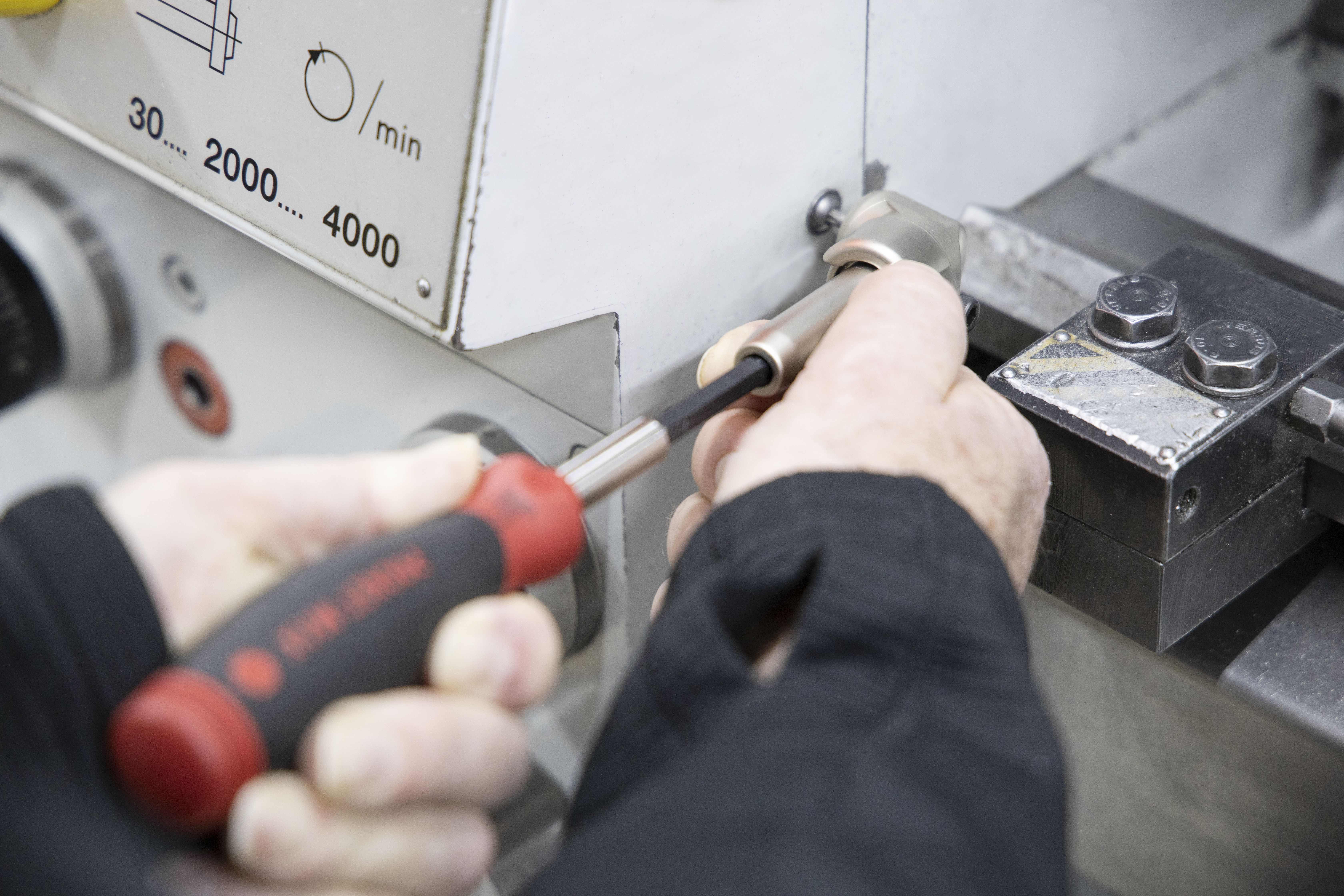 Wiha Winkelschrauber mit Bithalter magnetisch 1/4" 14,0 Nm (32311) Produktbild img11 L