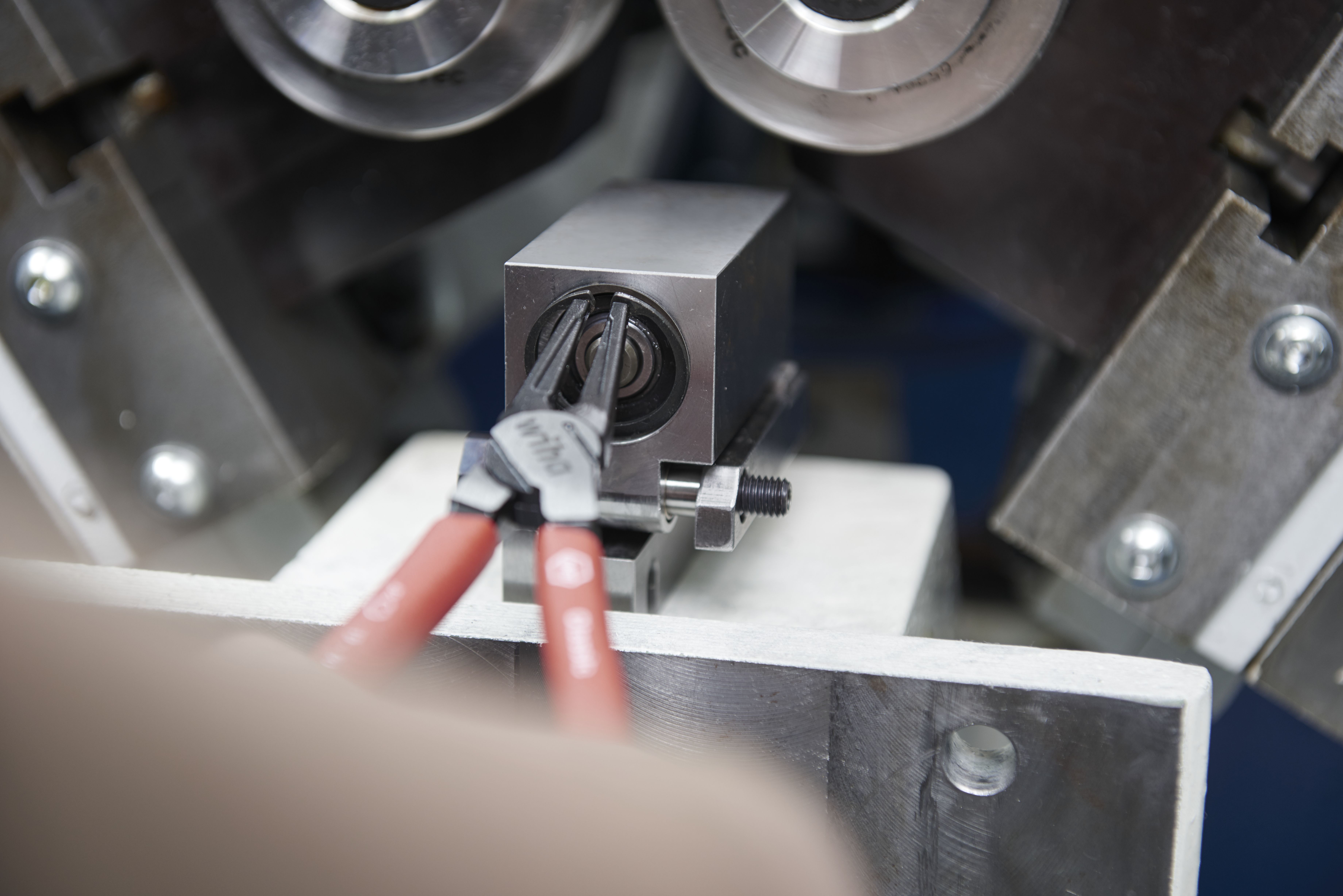 Wiha Zangen Set Classic mit MagicTips® Sicherungsringzangen 4-tlg. (34708) Produktbild img3 L