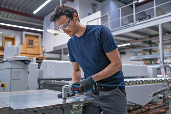 Akku-Schere solo GSC 18V-16 E Bosch ohne Akku ohne Ladegerät Karton Produktbild img6 L