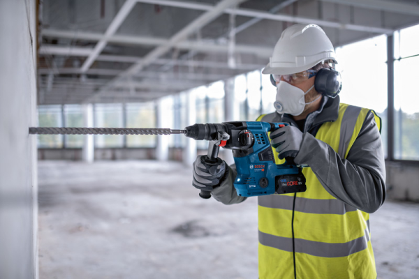 Akku-Kombihammer solo GBH 18V-28 CF Bosch ohne Akku ohne Ladegerät XL-Boxx Produktbild img2 L