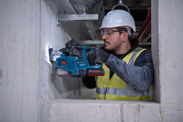 Akku-Kombihammer solo GBH 18V-22 Bosch ohne Akku ohne Ladegerät Karton Produktbild img2 L