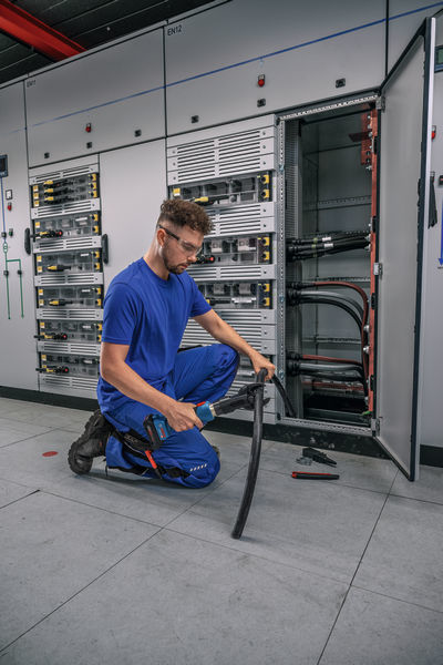 Akku Kabelschneider GKH 18V-50 solo Bosch ohne Akku ohne Ladegerät XL-Boxx Produktbild img6 L