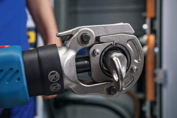 Akku Kabelpresse GPH 18V-60 solo Bosch ohne Akku ohne Ladegerät XL-Boxx Produktbild img5 L