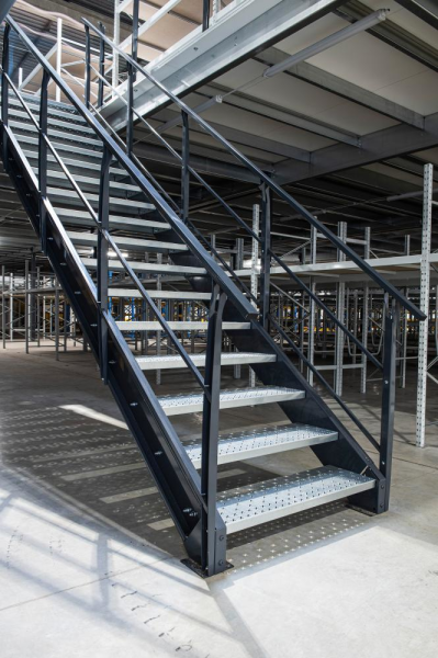 Treppe 38 Grad für Lagerbühne B960mm Lichte Breite 860 mm Produktbild img1 L