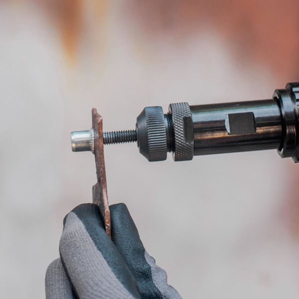 Goebel Akku-BlindnietmuttergerätGO-RN 1 i. Koffer 2Ah 36W2xAkku u. Ladegerät M3-8  Produktbild img4 L