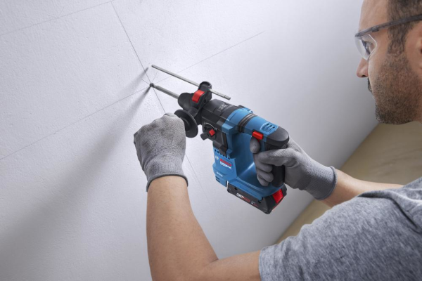 Akku-Kombihammer solo GBH 18V-18 Bosch ohne Akku ohne Ladegerät Karton Produktbild img2 L