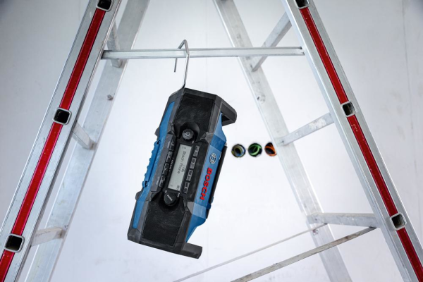 Akku Radio GPB18V-3SC ohne Akku ohne Ladegerät Karton Produktbild img3 L