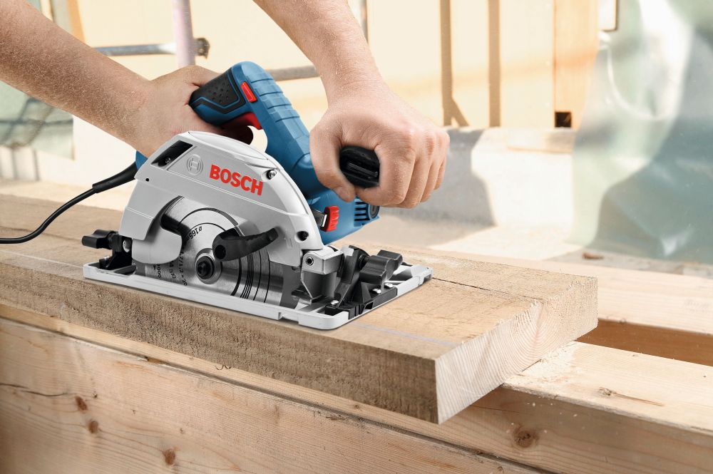 Bosch PRO Handkreissäge GKS 55+ GCE + FSN 1400 Produktbild img4 L