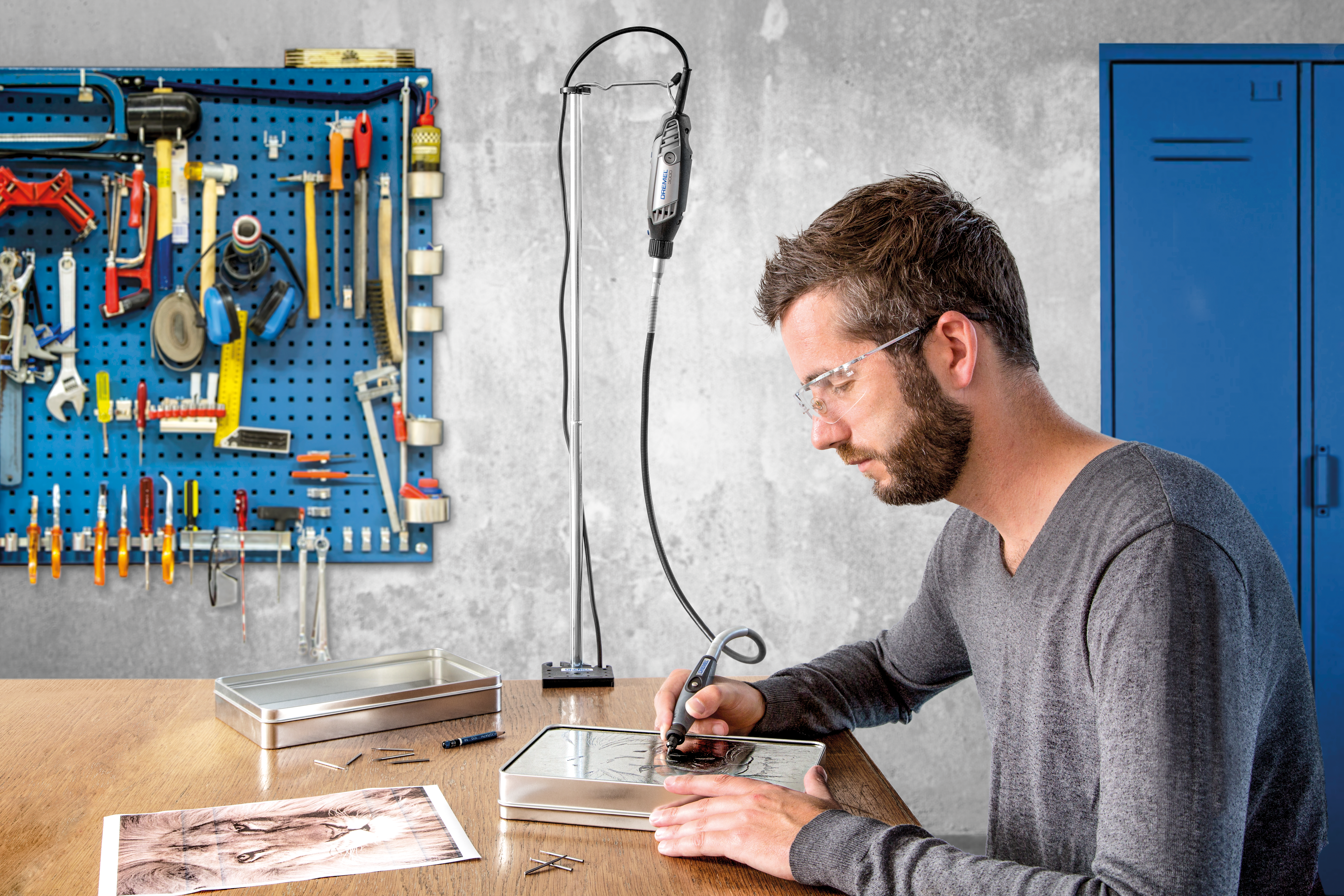 Dremel Werkzeugständer zum Aufhängen der biegsamen Welle Produktbild img3 L