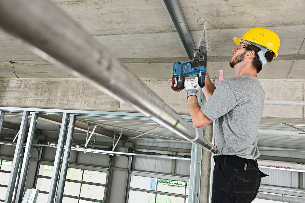 Bosch PRO Akku-Bohrhammer mit SDS plus GBH 18V-26 in L-BOXX Produktbild img4 L