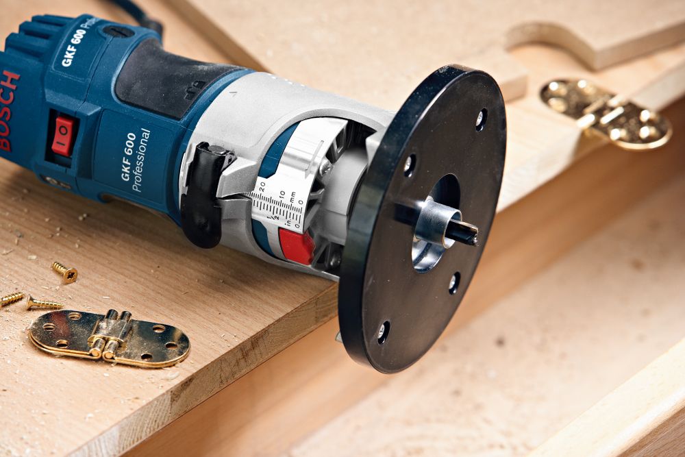 Bosch PRO Kantenfräse GKF 600 im Handwerkerkoffer Produktbild img4 L
