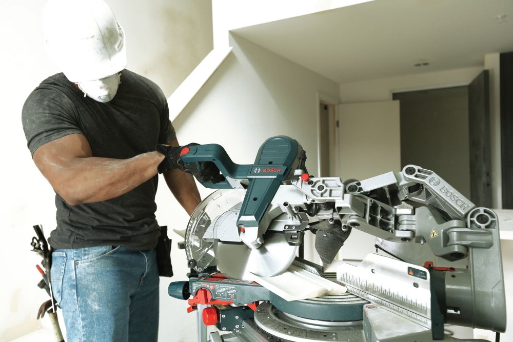 Bosch PRO Kapp- und Gehrungssäge GCM 10 GDJ Produktbild img5 L
