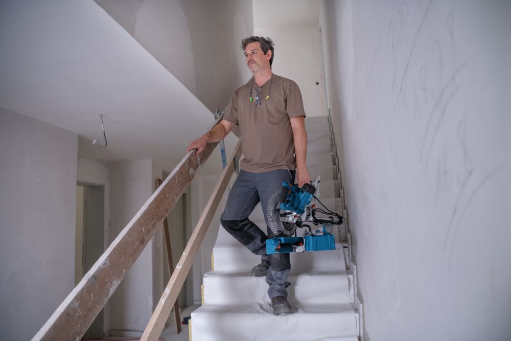 Bosch PRO Kapp- und Gehrungssäge GCM 305-216 D Produktbild img5 L