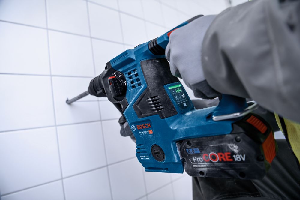 Bosch PRO Akku-Bohrhammer mit SDS plus GBH 18V-28 C in L-BOXX Produktbild img5 L