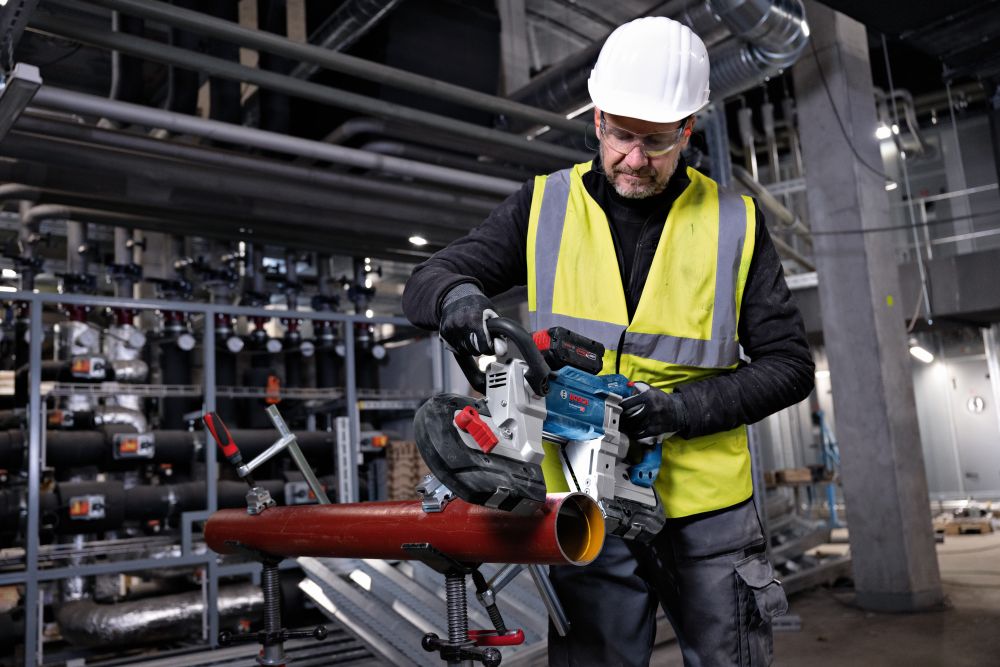 Bosch PRO Akku-Bandsäge GCB 18V-127 Produktbild img7 L