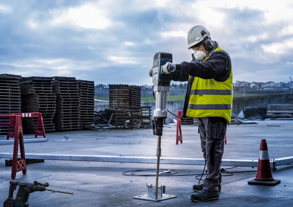 Bosch PRO HEX&nbsp;28 Einschlaghilfe für Erdspieße, 300&nbsp;mm Produktbild img4 L